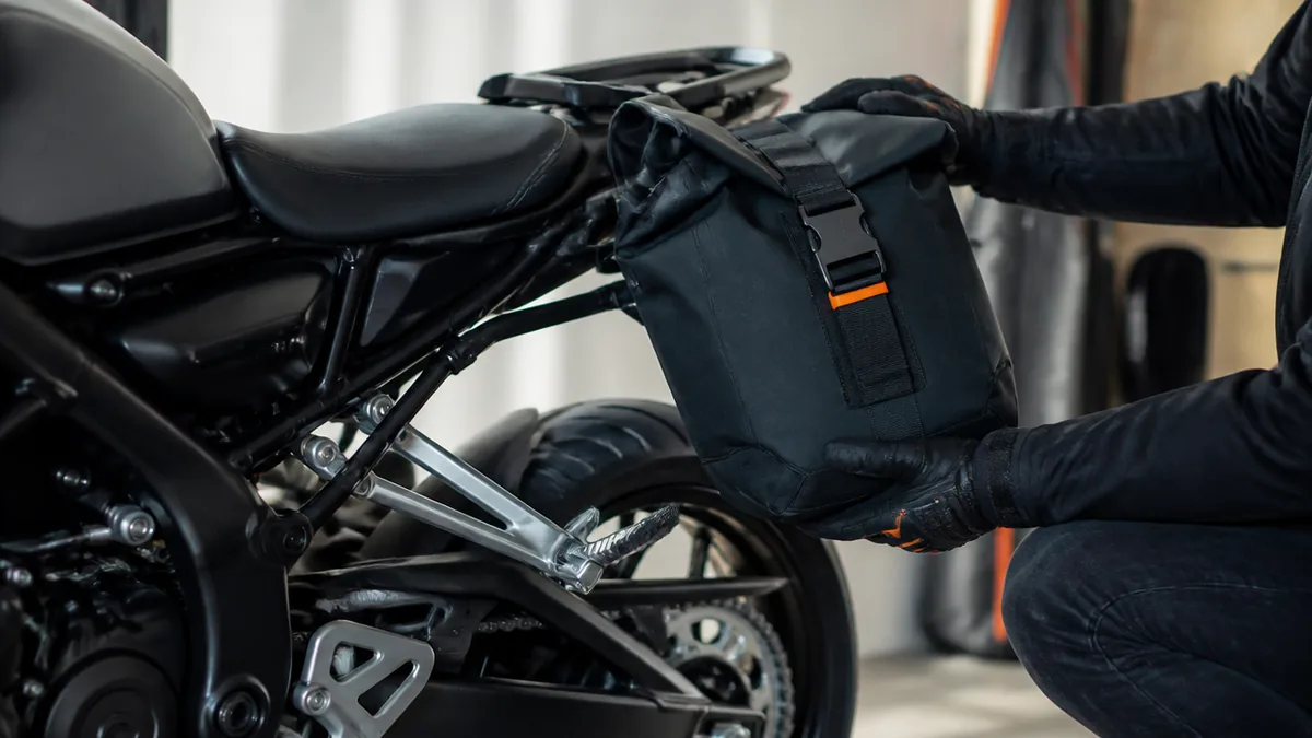 XSR900にサイドバッグを付ける前に知っておきたい3つの基本の解説画像