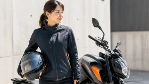 バイク服装 女性の正解は？季節別コーデと安全に守れる人気6着を徹底比較のアイキャッチ画像