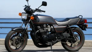 高市早苗のバイク遍歴を徹底解説｜愛車Z400GPのスペックと今買えるネオクラ4台のアイキャッチ画像